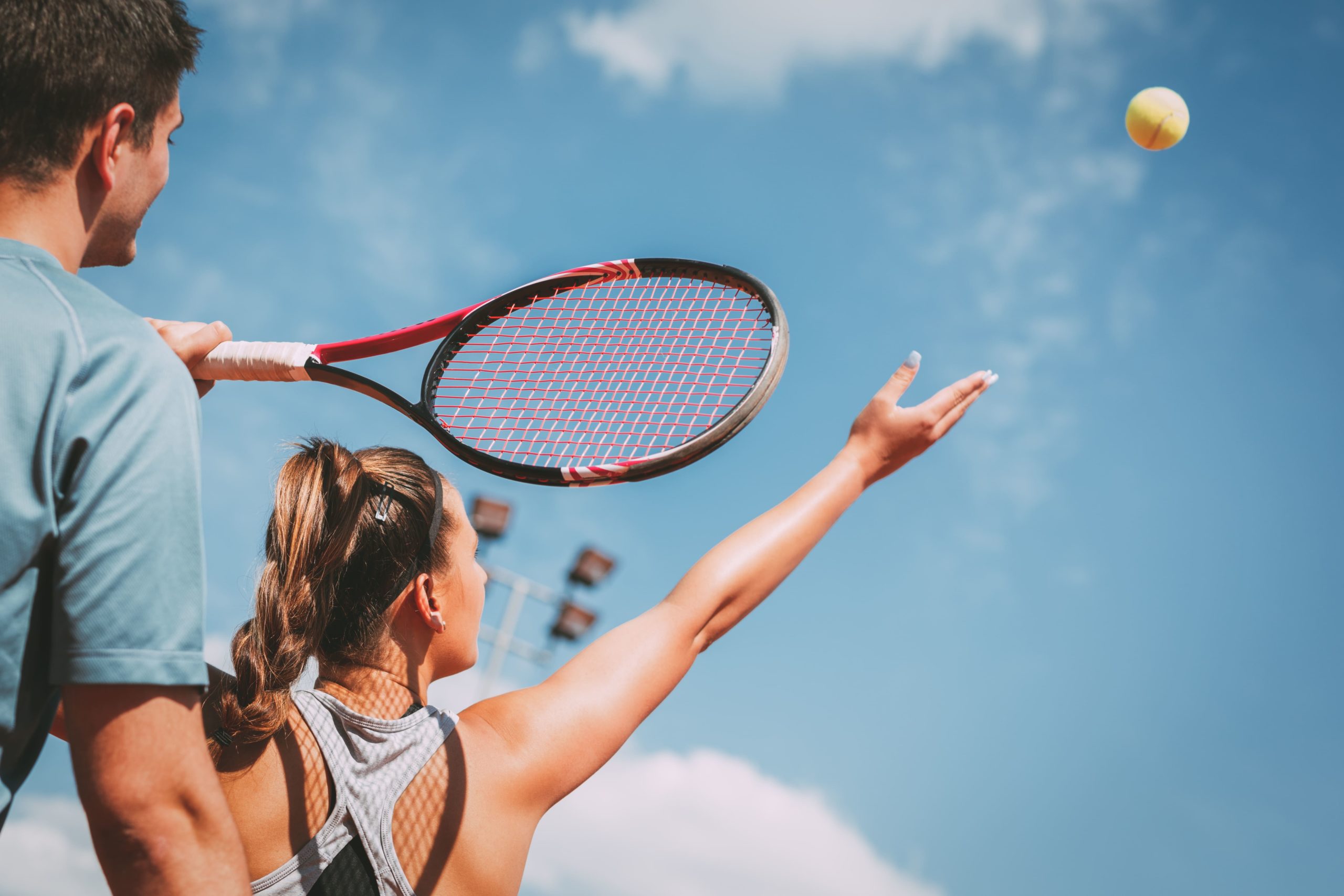 Acogemos un curso de II de tenis de entrenador – Murcia Club de Tenis