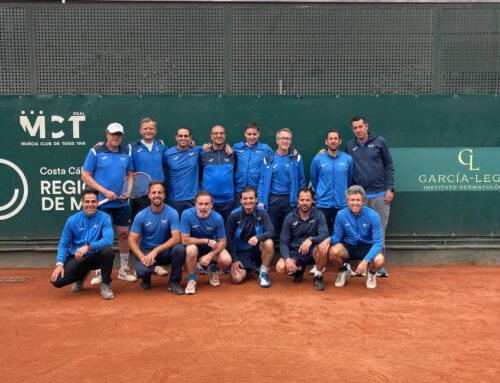 El equipo del RMCT1919, campeón del Campeonato Regional por Equipos +45 masculino
